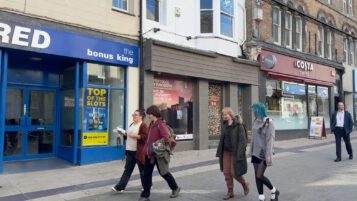 Inversión inmobiliaria en Bangor Betfred LL57 1UL - 003