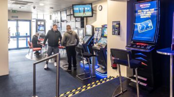 Inversión inmobiliaria en Bangor Betfred LL57 1UL - 006