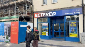 Inversión inmobiliaria en Bangor Betfred LL57 1UL - 013