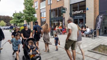 East Grinstead property investment RH19 4DW - 002