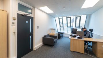 Horsham property investment RH12 1PB - 025