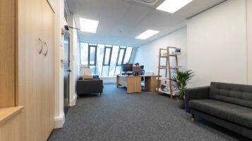 Horsham property investment RH12 1PB - 027