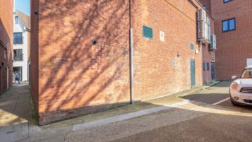 Letchworth Halifax property investment SG6 3DN - 021