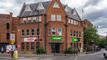 Newbury property investment RG14 5BN - 001