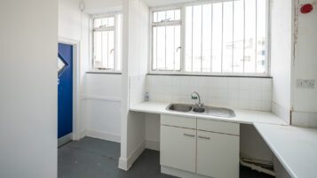 Plymouth - Currys Retail - property investment - PL1 1RW - 013