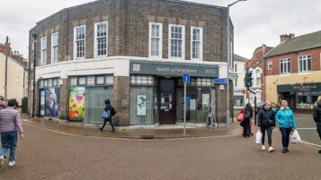 Spalding property investment PE11 1EF - 001